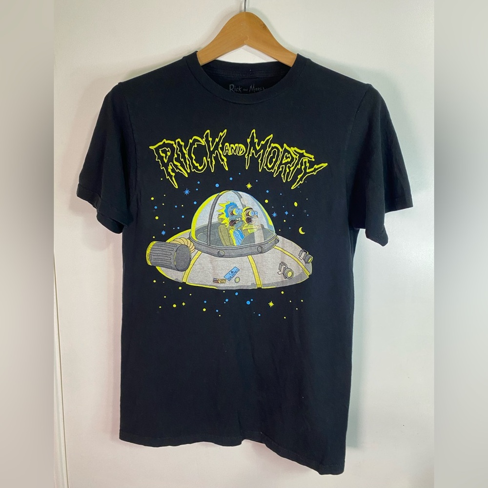 Rick and Morty Men’s Size S  Black Graphic T-Shirt Short Sleeve 100% Cotton